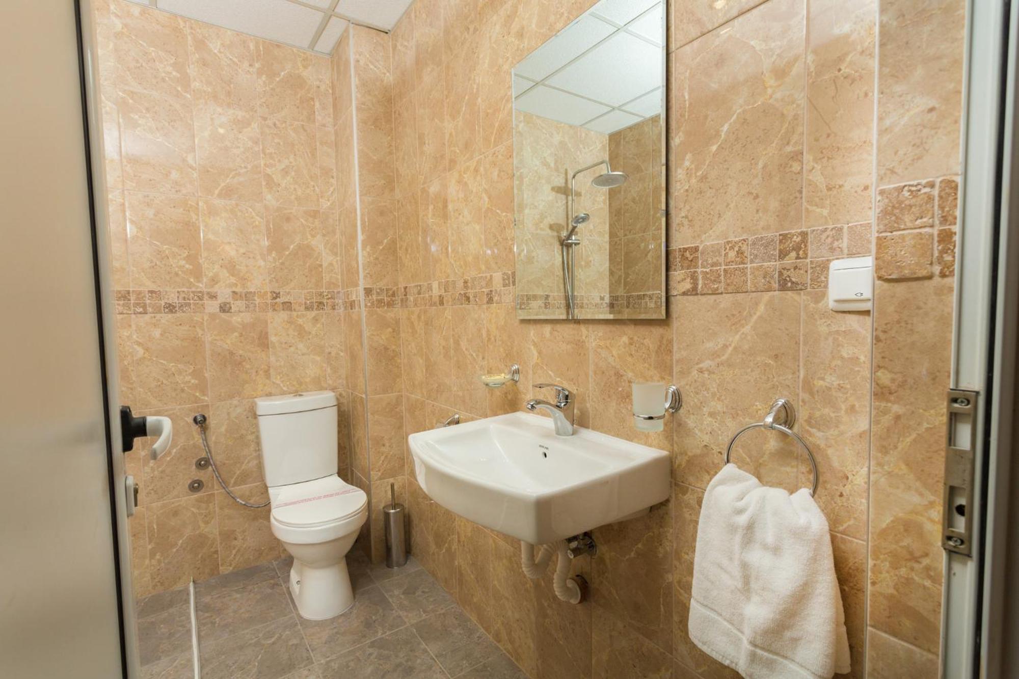 Hotel Central Balchik Exterior photo